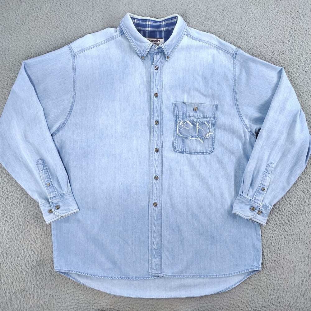 VINTAGE Wrangler Shirt Mens XL Blue Denim Light Wash Rugged Wear Comfort Fit